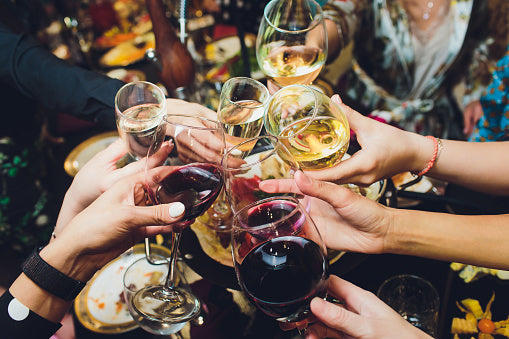 The Health Benefits (and Drawbacks) of Moderate Alcohol Consumption (Drinking Alcohol)